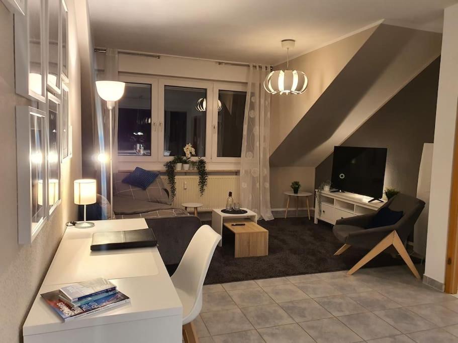 Modernes Und Ruhiges Appartement Mit Loggia Marl Eksteriør billede